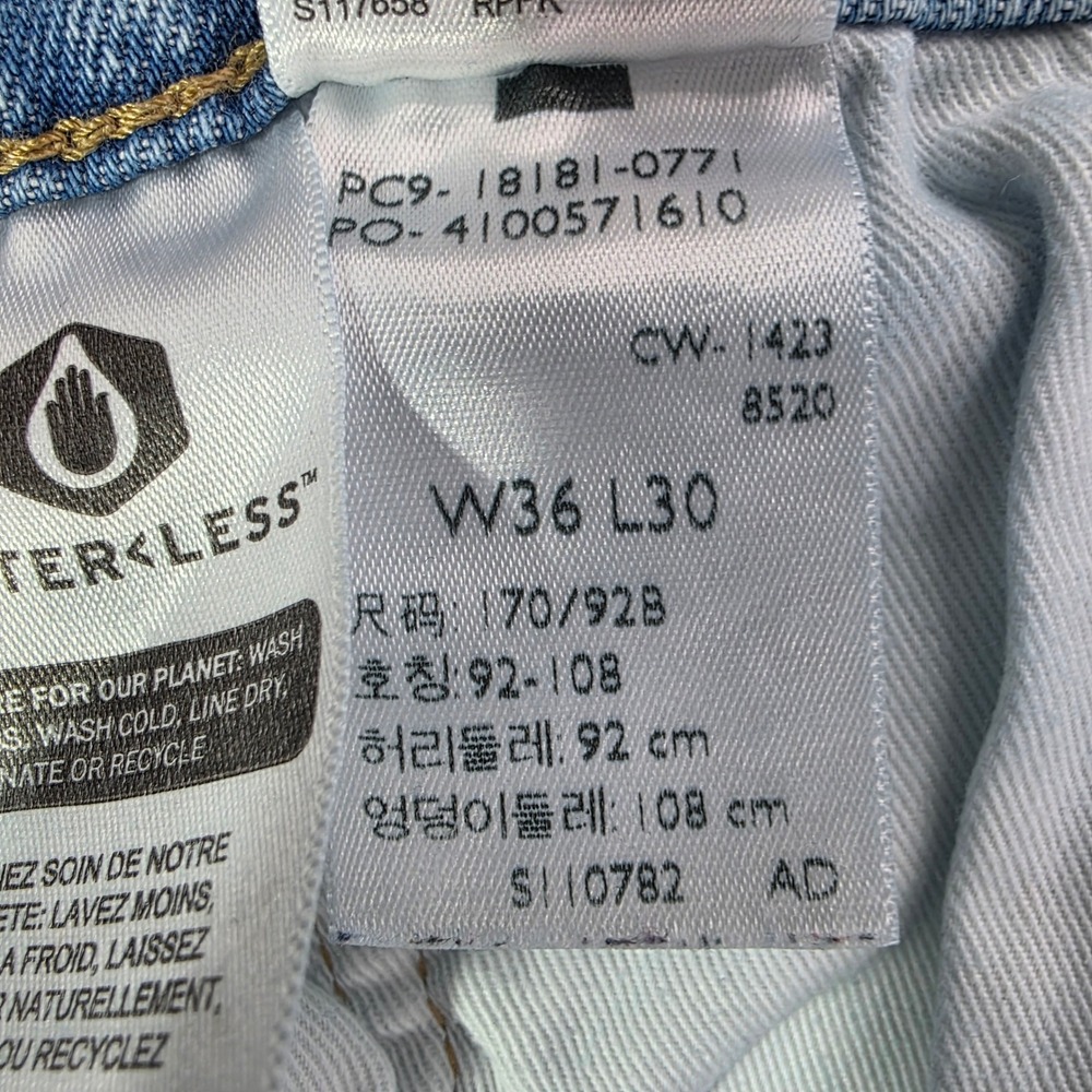 Levis 541 Athletic Taper Jeans Mens 36x28 (TAG 36x30) Light Wash Blue BIG E - Picture 7 of 15